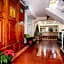 Suites Plaza del Rio