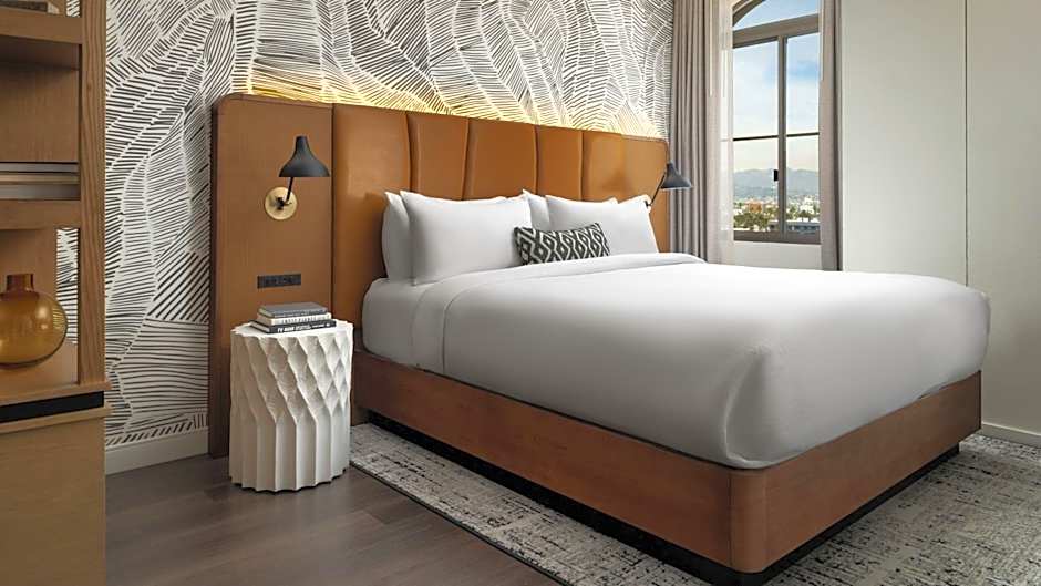 Burton House, Beverly Hills, A Tribute Portfolio Hotel