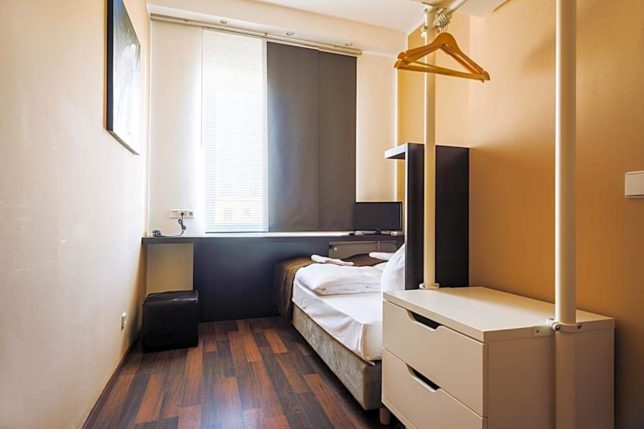Apple City Hotel