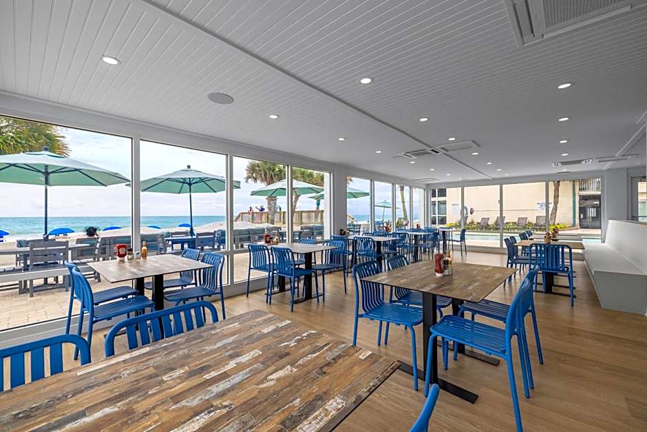 Oceanfront Litchfield Inn