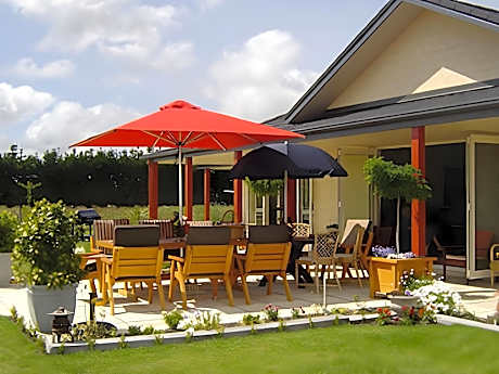 Cricklewood House Bed & Breakfast