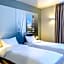 B&B HOTEL Orange - Échangeur A7 A9