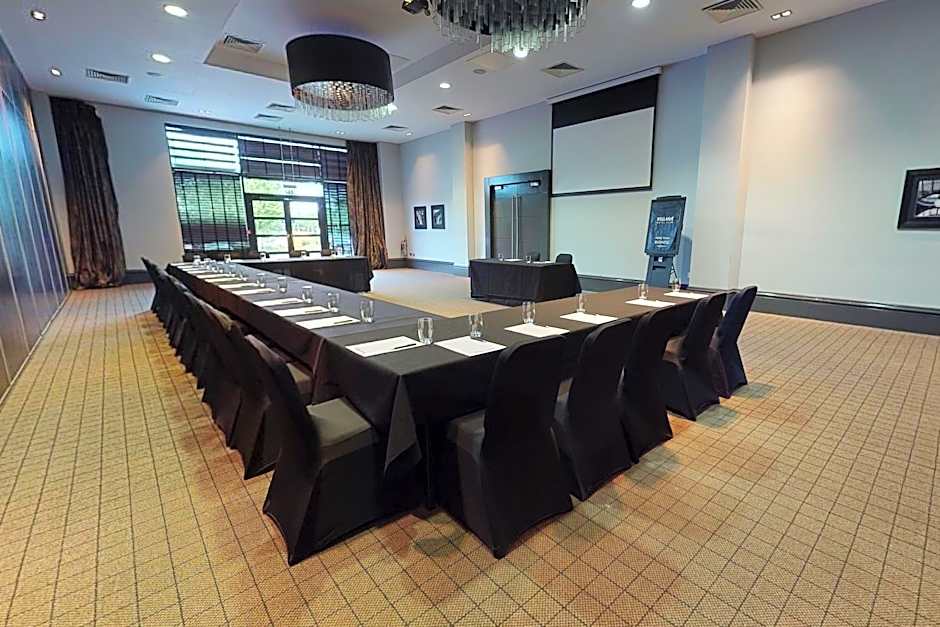 Village Hotel Leeds South