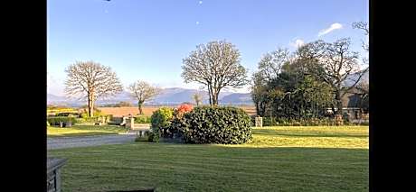 Loch Lein Country House