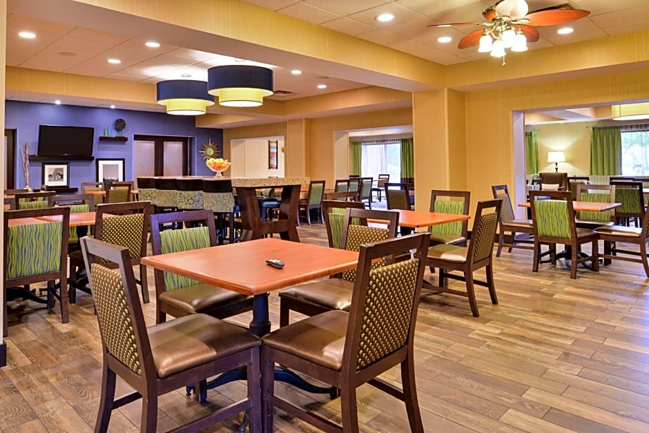 Hampton Inn By Hilton Harrisonburg-South