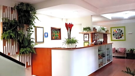 Árbol de Fuego Eco-Hotel