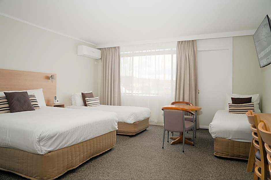 Posthouse Motor Lodge