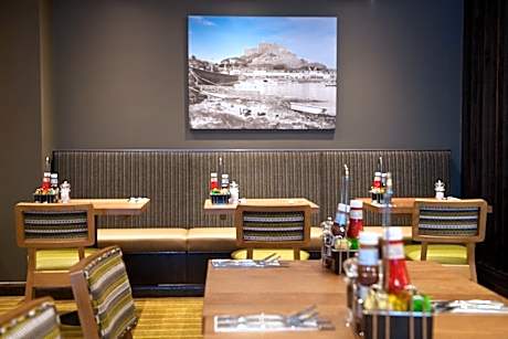 Premier Inn Jersey St Helier (Charing Cross)