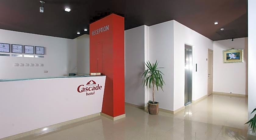 Cascade Hotel