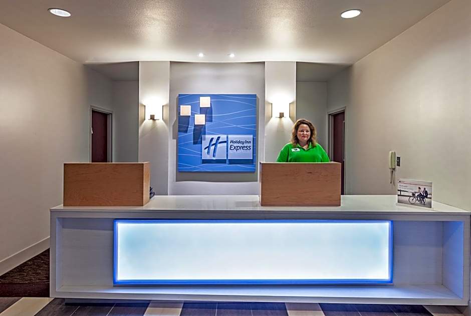 Holiday Inn Express Hotel and Suites Shreveport South Park Plaza By IHG