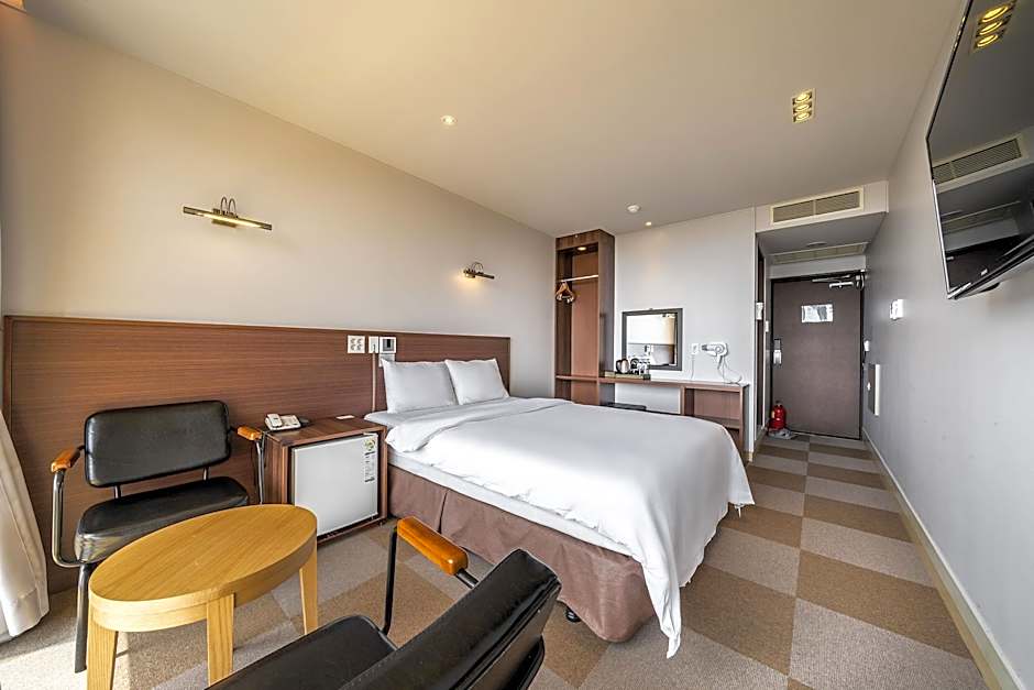 Sunrise Hotel Jungmun