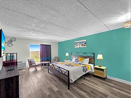 CRYSTAL PALACE RESORT