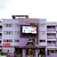 OYO 565 Trang Hotel