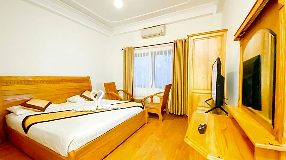 Duc Vuong 2 Hotel