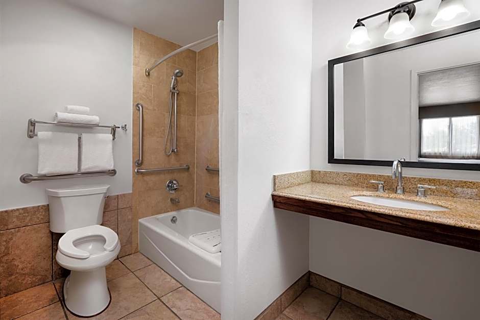 Best Western Discovery Inn