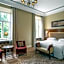 Grand Hotel Vilnius, Curio Collection by Hilton