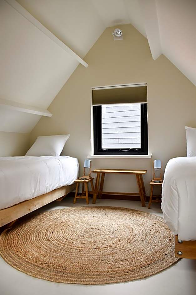 Van Heeckeren Apartments & Suites Nes