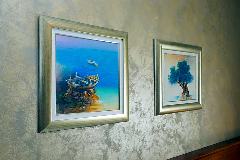 Royal Suites