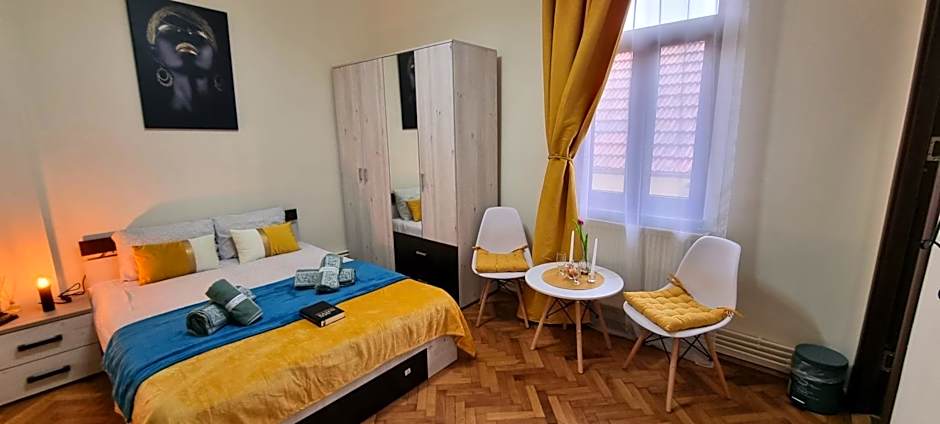 Happy Mood Apartments