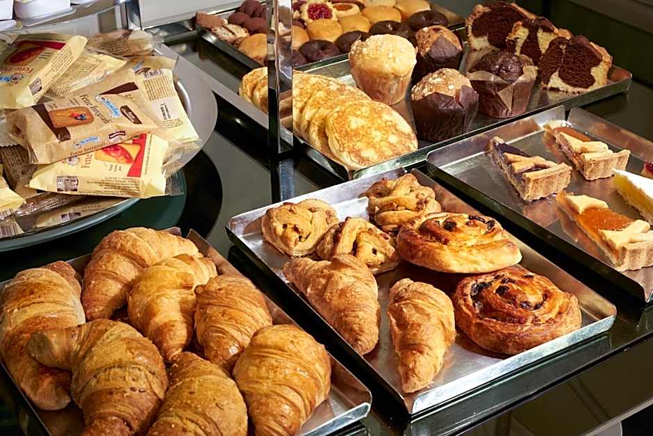 Terrace Pantheon Relais