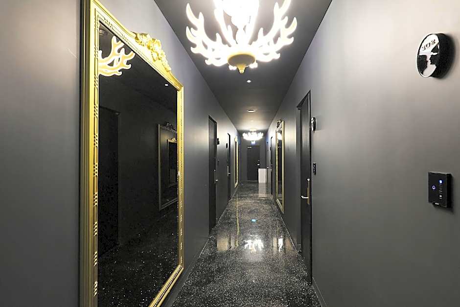 Paju Geumchon Mari Hotel