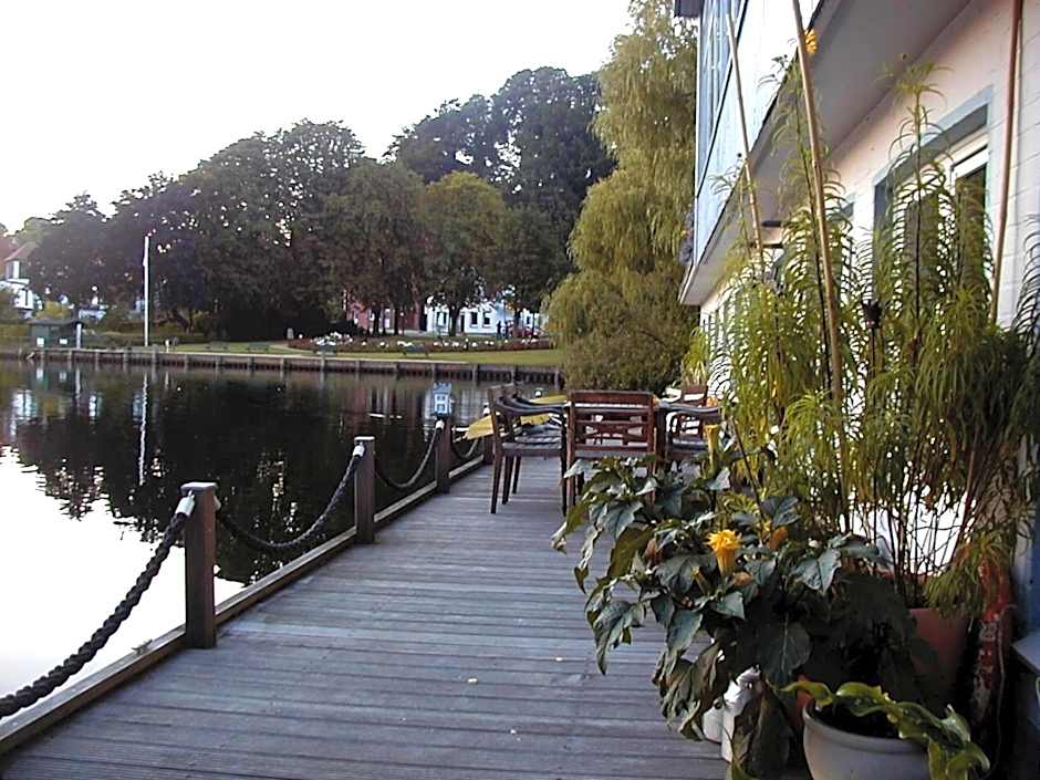 Restaurant und Hotel Zum Weissen Ross