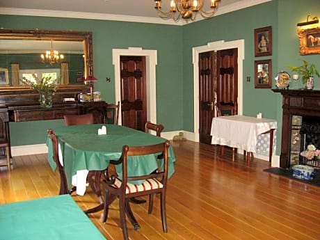 Necarne Manor B&B