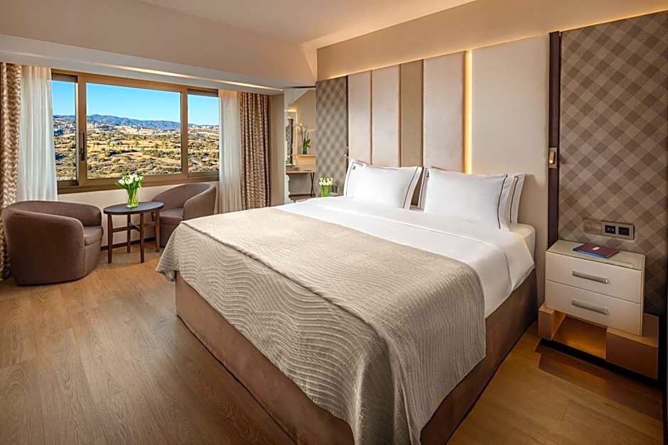 Four Seasons Hotel