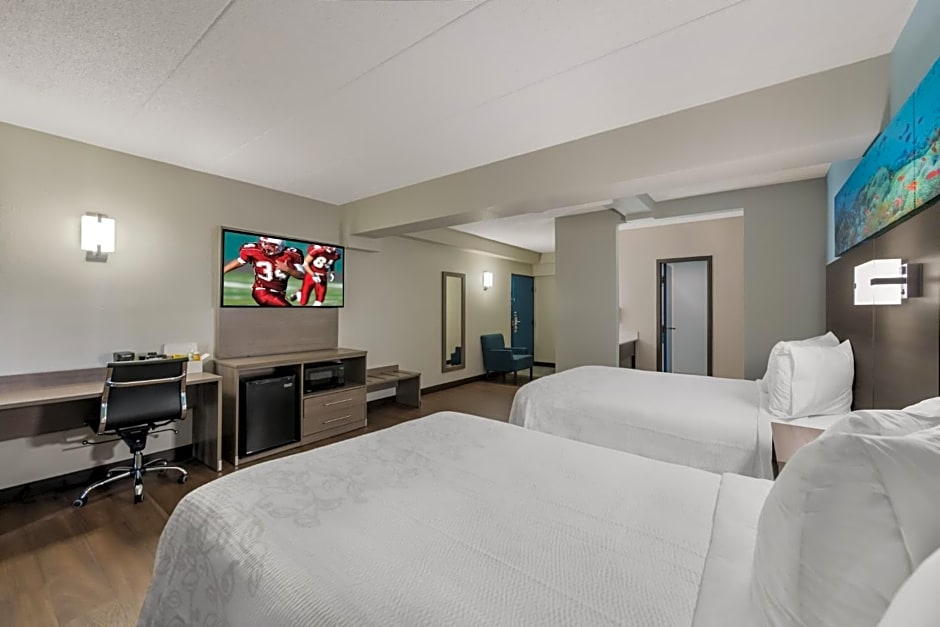 Red Roof PLUS & Suites Virginia Beach - Seaside