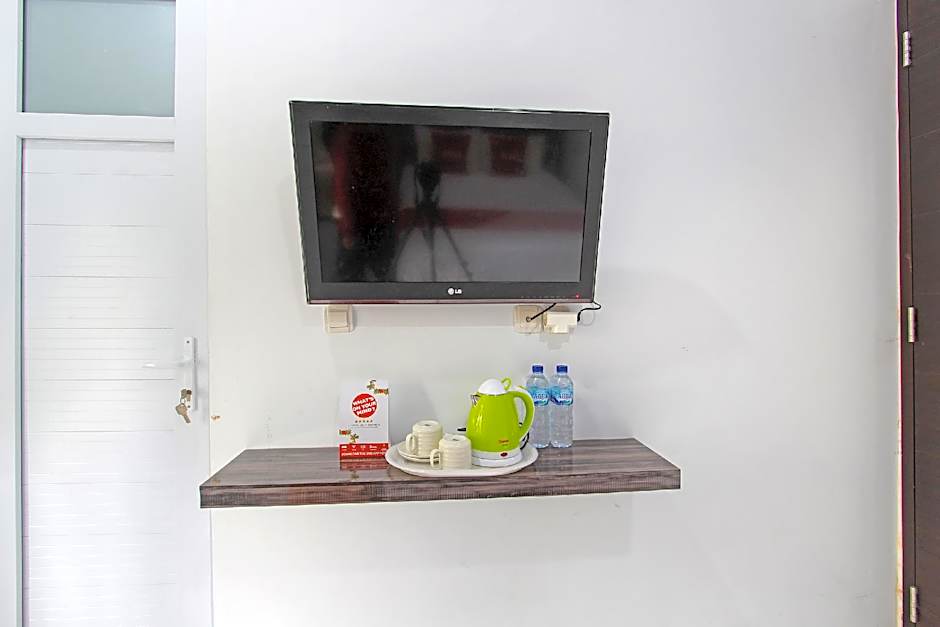 Capital O 91665 D'prof Exclusive Guesthouse