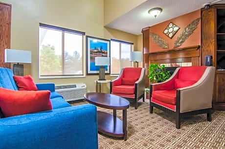 Quality Suites St. Joseph