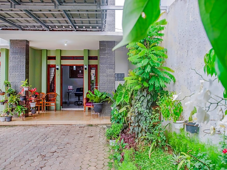 Hotel O Wisma Bambu Syariah