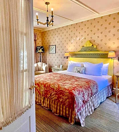 King Room with Garden View