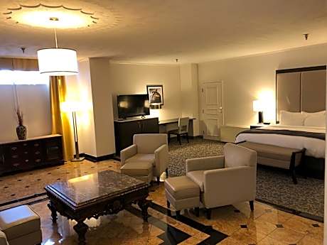 King Suite with Sofa Bed - Non Smoking