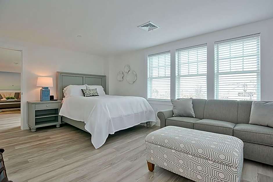 Thomas Sea Suites