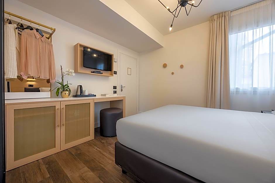 Globus Urban Hotel