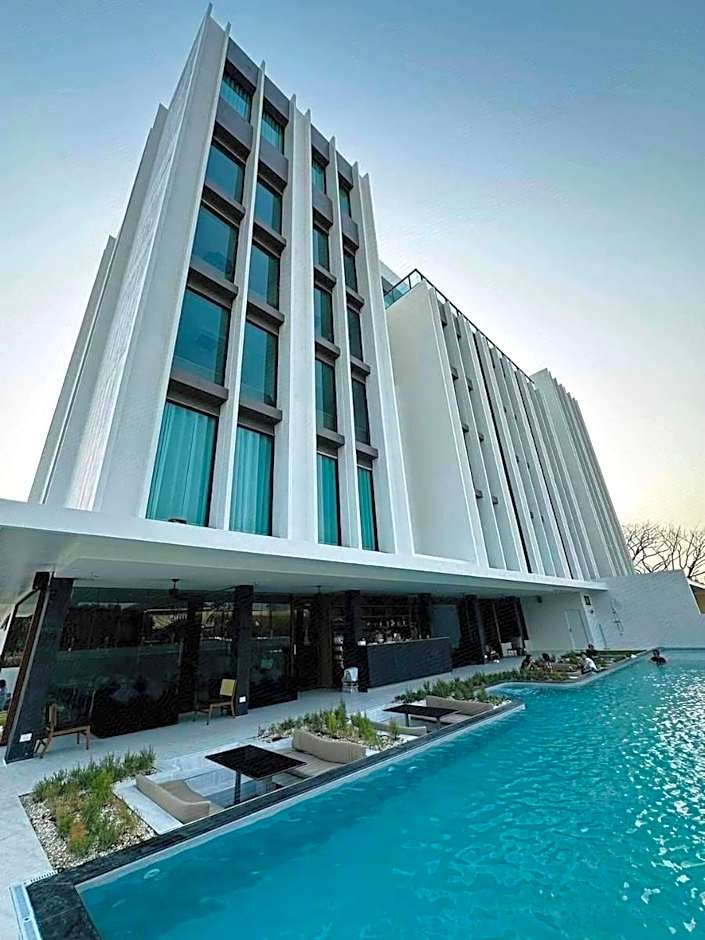 GOOD Nakhonsawan Hotel