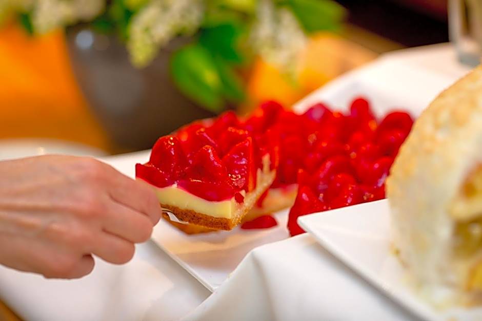SCHLOSS RANZOW - kleines Romantik Hotel - Wellness - Golfplatz - Hochzeiten & Feiern