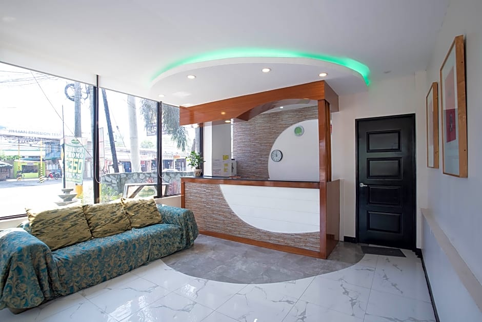 Vaccinated Staff - OYO 195 Ranchotel - Binan