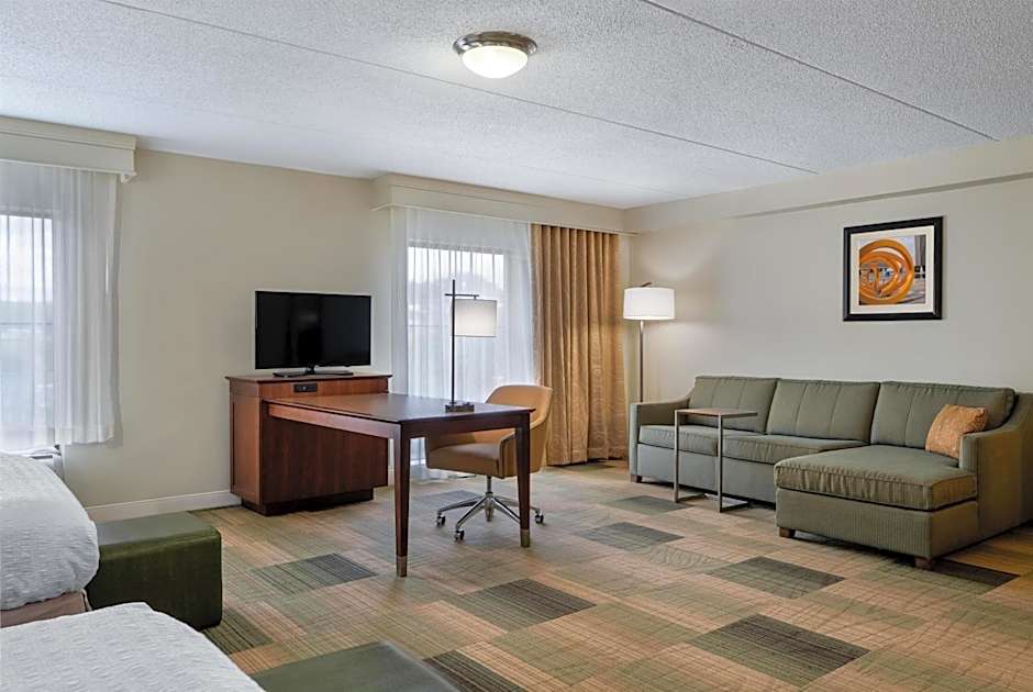 Hampton Inn & Suites Albany-Downtown