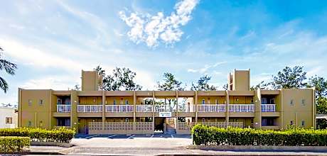 Scallop Beach Condominium