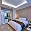 Aura Business Hotel