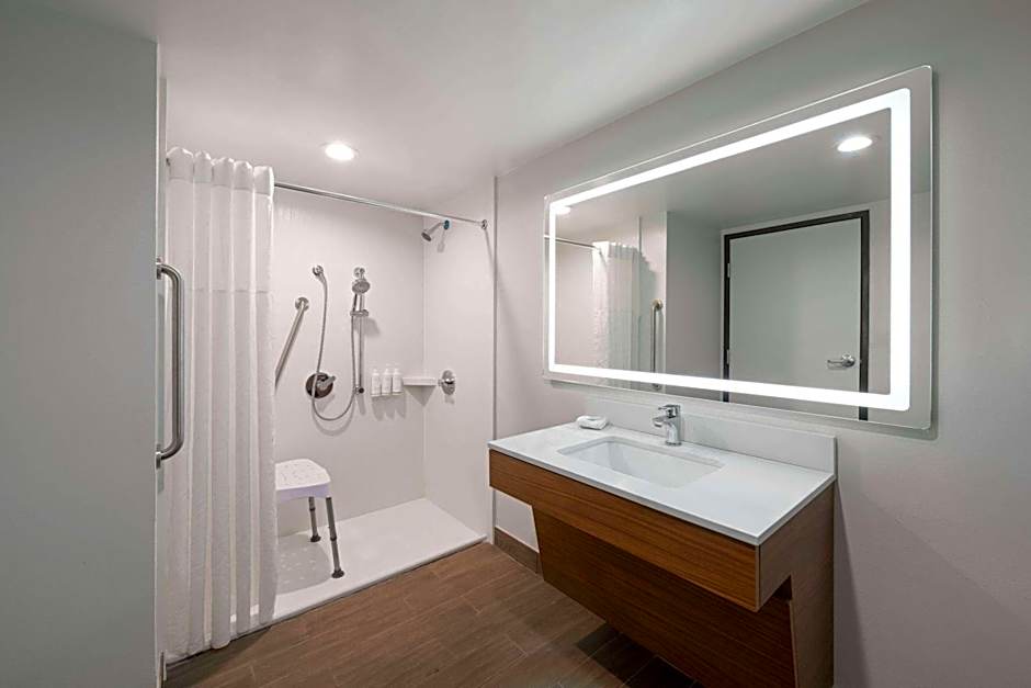 La Quinta Inn & Suites by Wyndham San Diego Scripps Poway