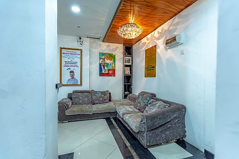 OYO 43960 Laksamana Executive & Boutique Hotel