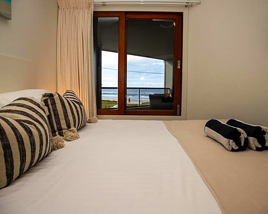 Lennox Holiday Apartments