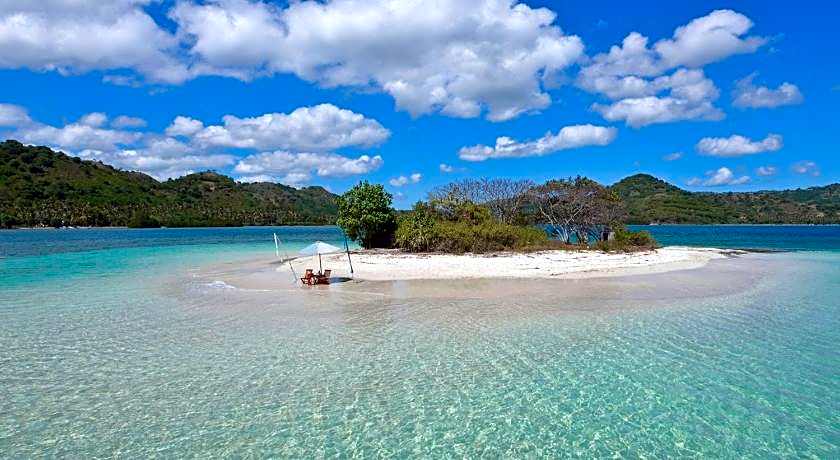 Cocotinos Hotel Sekotong Lombok