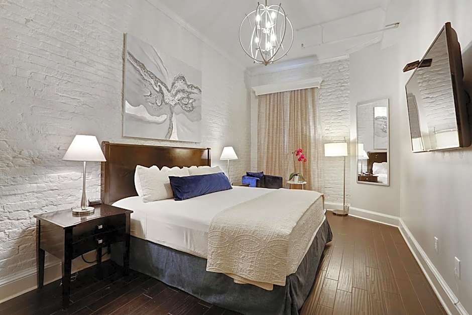 Photo 1 of 5 of Standard 1 King Bed
