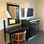 Manhattan Inn & Suites