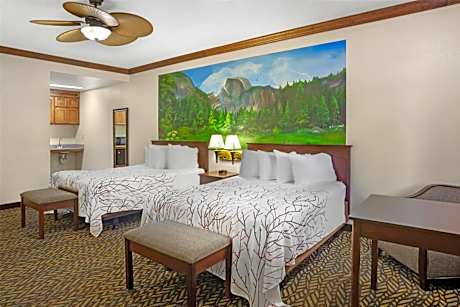 Queen Room with Two Queen Beds - Non-Smoking