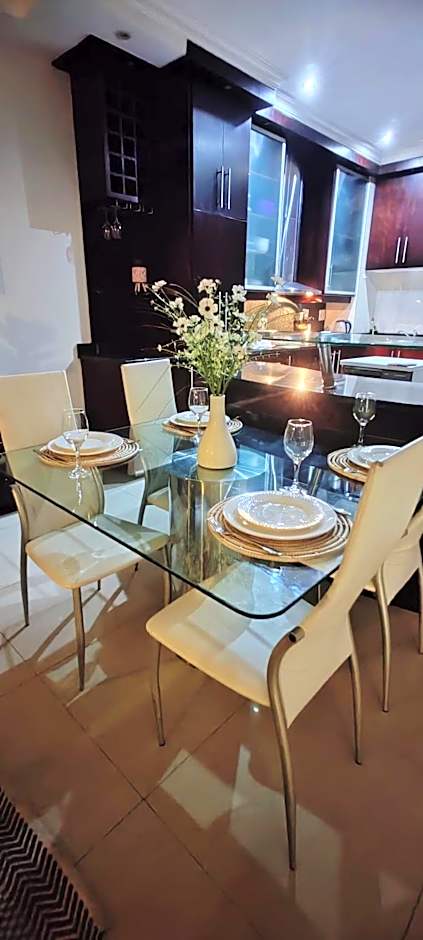 Gateway Oceans - 2 Adults & 4 Children ONLY - Families or 1 Couple only - No parties